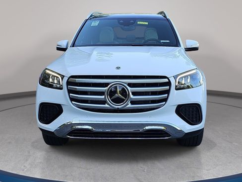 New 2026 Mercedes-Benz GLS 450 4MATIC image 2