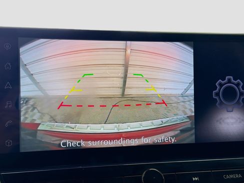 Used 2023 Nissan Altima 2.5 SV w/ SV Premium Package image 15