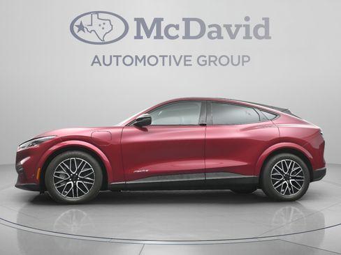 Used 2025 Ford Mustang Mach-E Premium RWD image 29