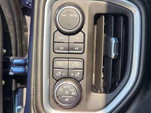 Used 2021 Chevrolet Silverado 2500 LTZ w/ LTZ Plus Package AWD/4WD image 21