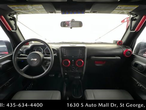 Used 2008 Jeep Wrangler Unlimited Rubicon w/ Dual Top Group AWD/4WD image 9
