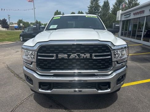 Certified 2024 RAM 3500 Big Horn AWD/4WD image 2