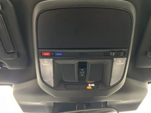 Used 2025 Subaru Forester Premium image 23