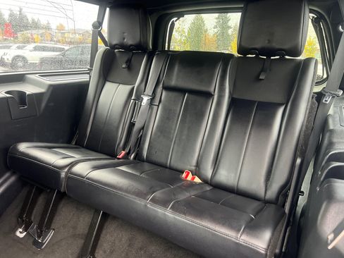 Used 2016 Ford Expedition EL Limited image 32