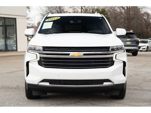 Used 2022 Chevrolet Suburban LT image 2