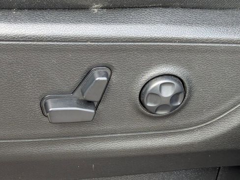 Used 2020 RAM 1500 Big Horn AWD/4WD image 31