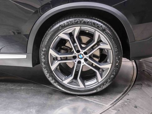 Used 2023 BMW X5 sDrive40i w/ Premium Package image 9