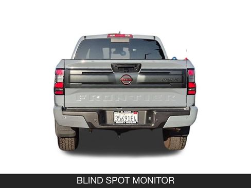 Used 2025 Nissan Frontier Pro-X RWD image 8