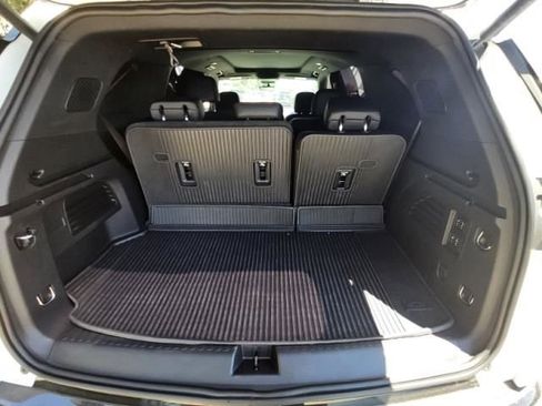 Used 2024 Chevrolet Traverse RS FWD image 10