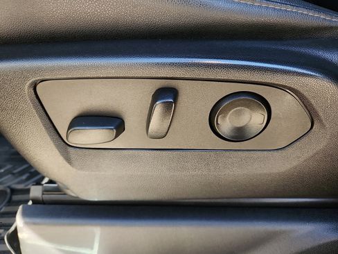 Used 2022 Chevrolet Silverado 1500 LT Trail Boss w/ LT Trail Boss Premium Package image 15