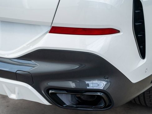 Used 2020 BMW X6 xDrive40i w/ M Sport Package image 32