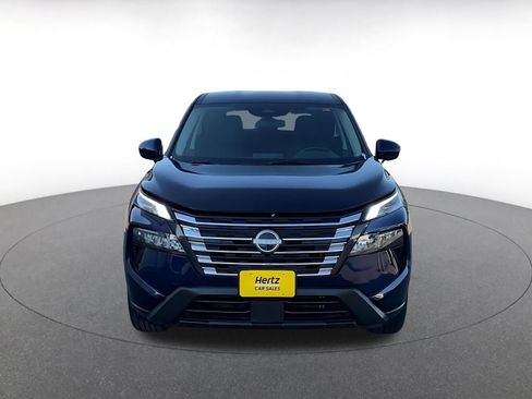 Used 2025 Nissan Rogue SV FWD image 4