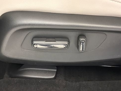 New 2026 Honda HR-V EX-L image 23