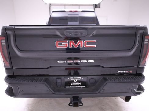 Used 2024 GMC Sierra 3500 AT4 w/ AT4 Premium Plus Package image 4