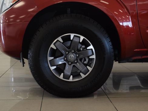 Used 2015 Nissan Frontier Desert Runner RWD image 21