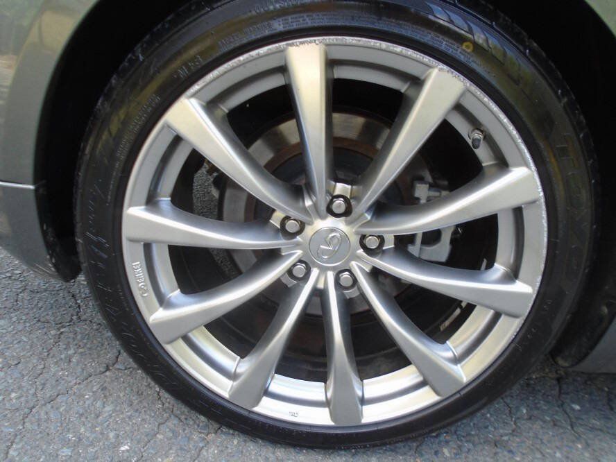 Used 2010 INFINITI G37 Convertible w/ Premium Pkg RWD image 25
