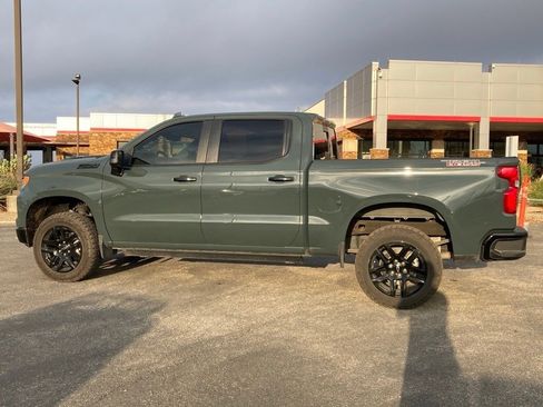 Used 2025 Chevrolet Silverado 1500 LT Trail Boss w/ Convenience Package II image 7