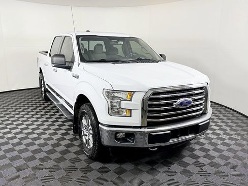 Used 2017 Ford F150 XLT w/ Equipment Group 302A Luxury image 4