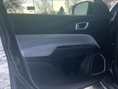 Used 2024 Jeep Compass Latitude image 22