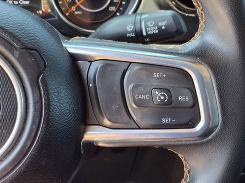 Used 2023 Jeep Gladiator Overland image 22