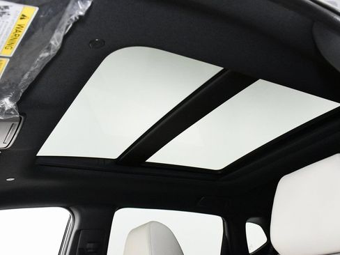 Used 2025 Acura ADX A-Spec AWD/4WD image 10