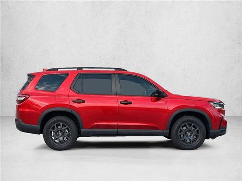 Certified 2023 Honda Pilot TrailSport image 8