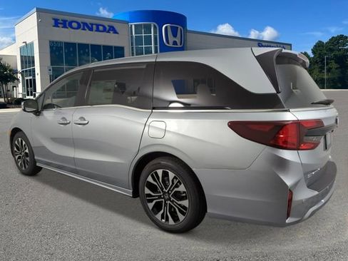 New 2026 Honda Odyssey Elite image 2