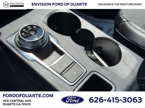 New 2025 Ford Escape SE image 25