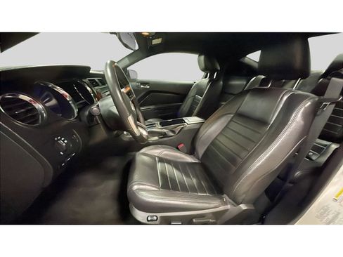 Used 2011 Ford Mustang GT Premium w/ 402A Rapid Spec Order Code image 11