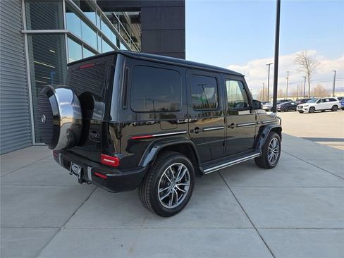Used 2025 Mercedes-Benz G 550 image 3