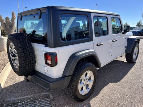 Used 2025 Jeep Wrangler Sport image 5
