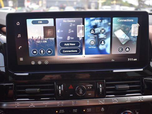 New 2026 Nissan Pathfinder Platinum image 38