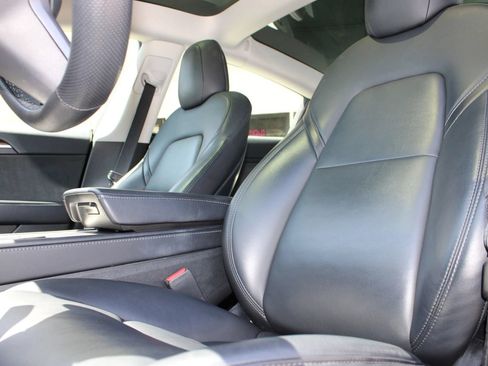 Used 2022 Tesla Model 3 Long Range AWD/4WD image 13