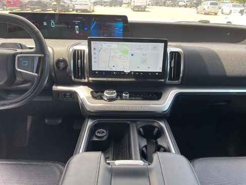 Certified 2025 Ford Expedition Max Platinum AWD/4WD image 12