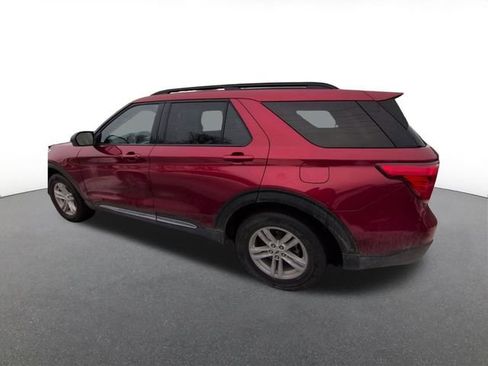 Certified 2022 Ford Explorer XLT w/ Equipment Group 202A image 2