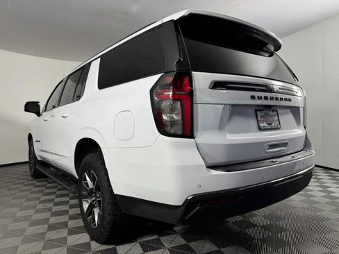 Used 2022 Chevrolet Suburban Z71 w/ Luxury Package AWD/4WD image 25