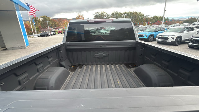 Used 2023 Chevrolet Silverado 1500 RST w/ Z71 Off-Road Package AWD/4WD image 5