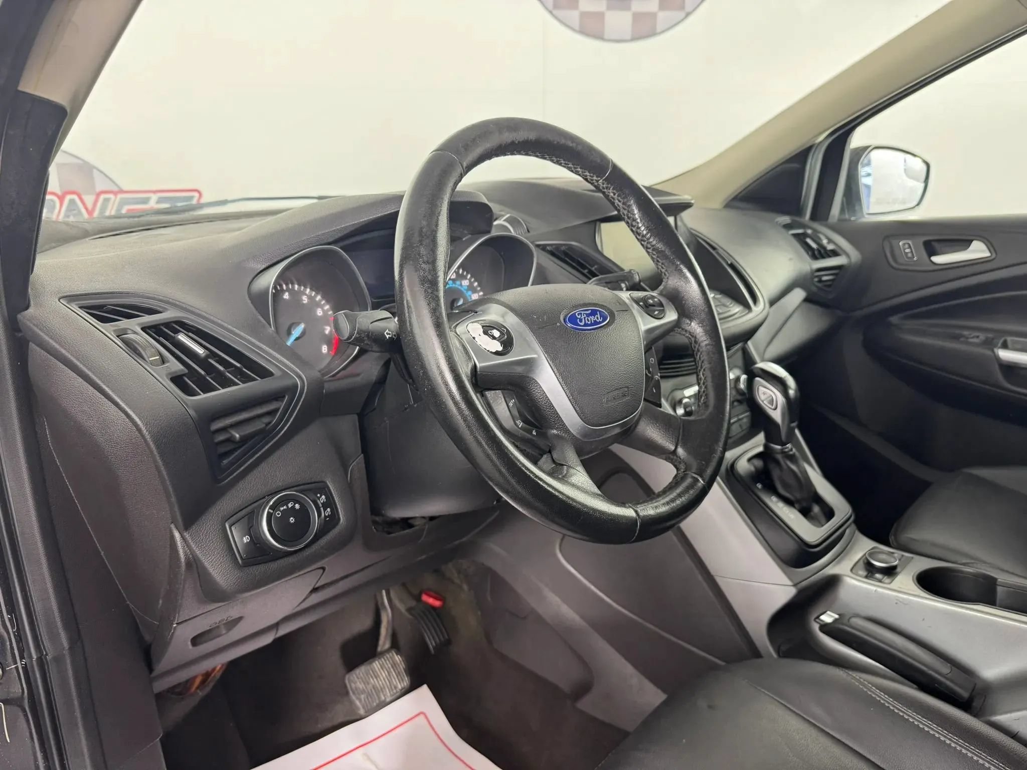 Used 2014 Ford Escape SE w/ Equipment Group 201A FWD image 10