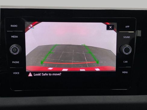 New 2026 Volkswagen Jetta SE FWD image 21