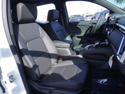 New 2026 GMC Canyon Elevation w/ Convenience Package image 13