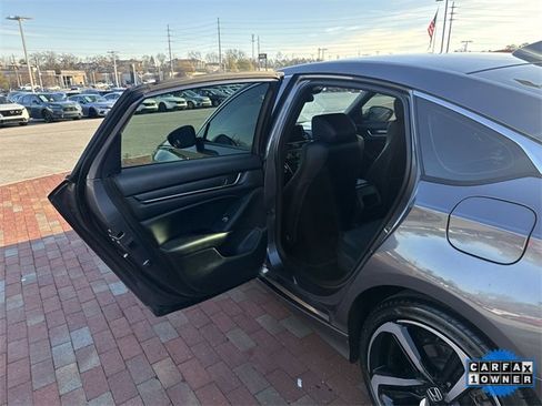 Used 2018 Honda Accord Sport image 27