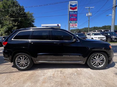 Used 2018 Jeep Grand Cherokee Summit AWD/4WD image 7