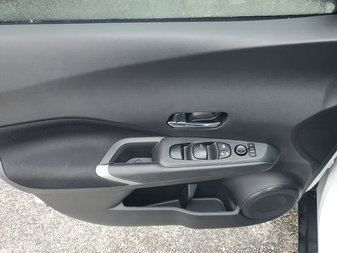 Used 2021 Nissan Kicks SV image 19