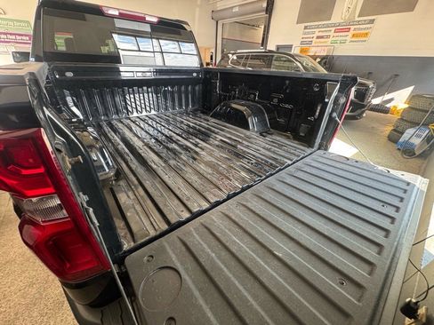 Used 2023 Chevrolet Silverado 1500 RST w/ Convenience Package II image 9