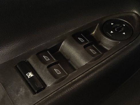 Used 2018 Ford Escape SE image 27