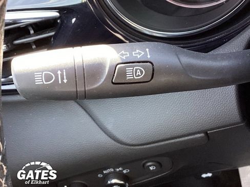 Used 2023 Buick Encore GX Select FWD image 28