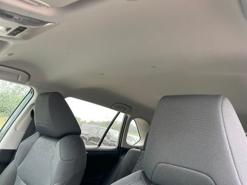 Used 2025 Toyota RAV4 XLE FWD image 27