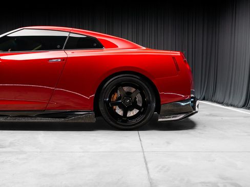 Used 2020 Nissan GT-R Premium w/ Premium Interior Package AWD/4WD image 36
