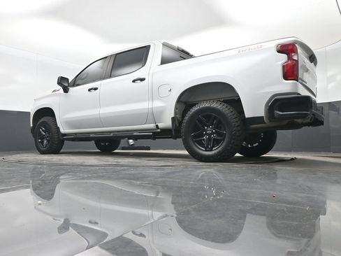 Used 2020 Chevrolet Silverado 1500 LT Trail Boss AWD/4WD image 33