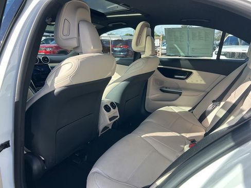 Used 2025 Mercedes-Benz C 300 Sedan image 32